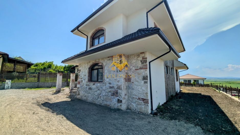 Vila, 4 Camere, Dezmir, Constructie Noua, 450 mp, 4 Bai, 2 Parcari - Poză 26