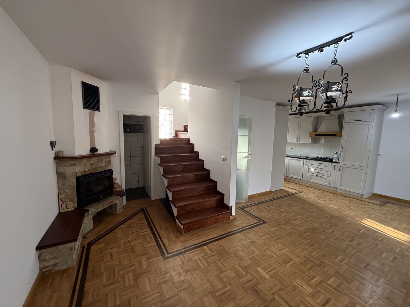 Casa Horodnic De Sus | Teren 1500MP | 131.000 Euro - Poză 1