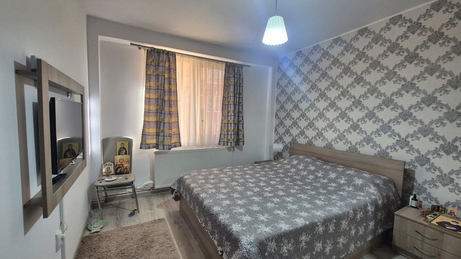 Apartament 2 camere mobilat complet – zonă centrală Brașov - Poză 3