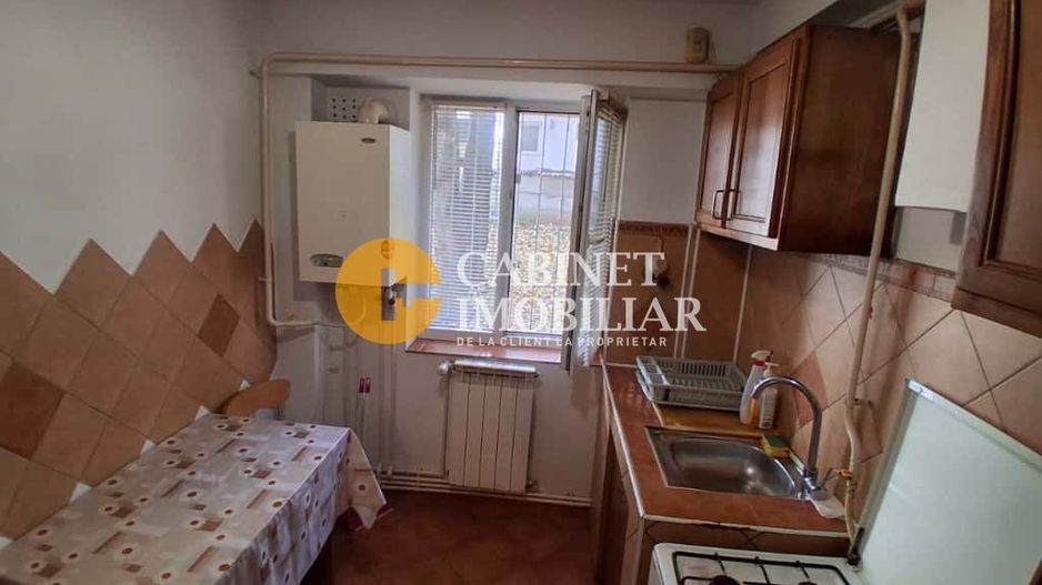Apartament 2 camere, semidecomandat, zona Tatarasi Iasi - Poză 4