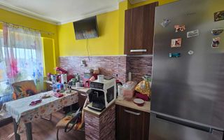 BRASADAS vinde ap 4 cam etaj 8 Centru Nou. - Poză 4