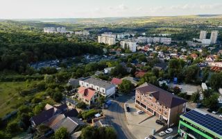Vânzare , townhouse-uri, 380 mp,  str. Bariera Sculeni, Buiucani - Poză 1