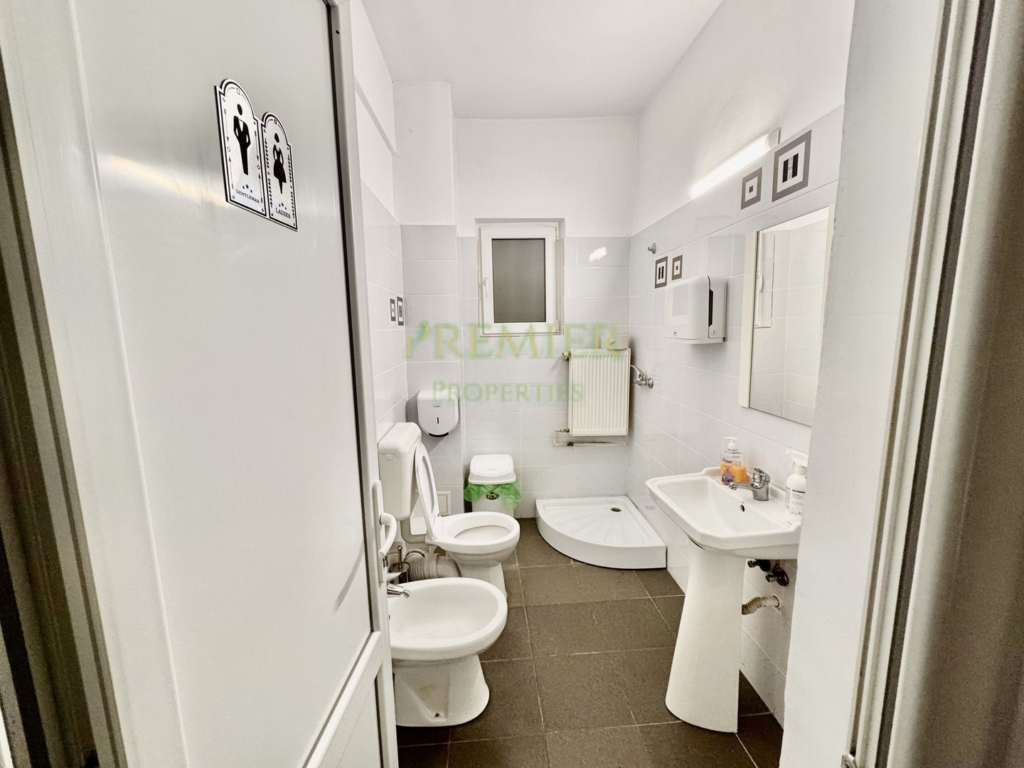 CLADIRE DE BIROURI P+4 | MULTIPLE ACTIVITATI - Poză 9