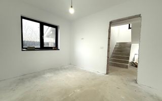 Duplex despartit prin camera tehnica cu 4 camere | Giroc - Poză 7