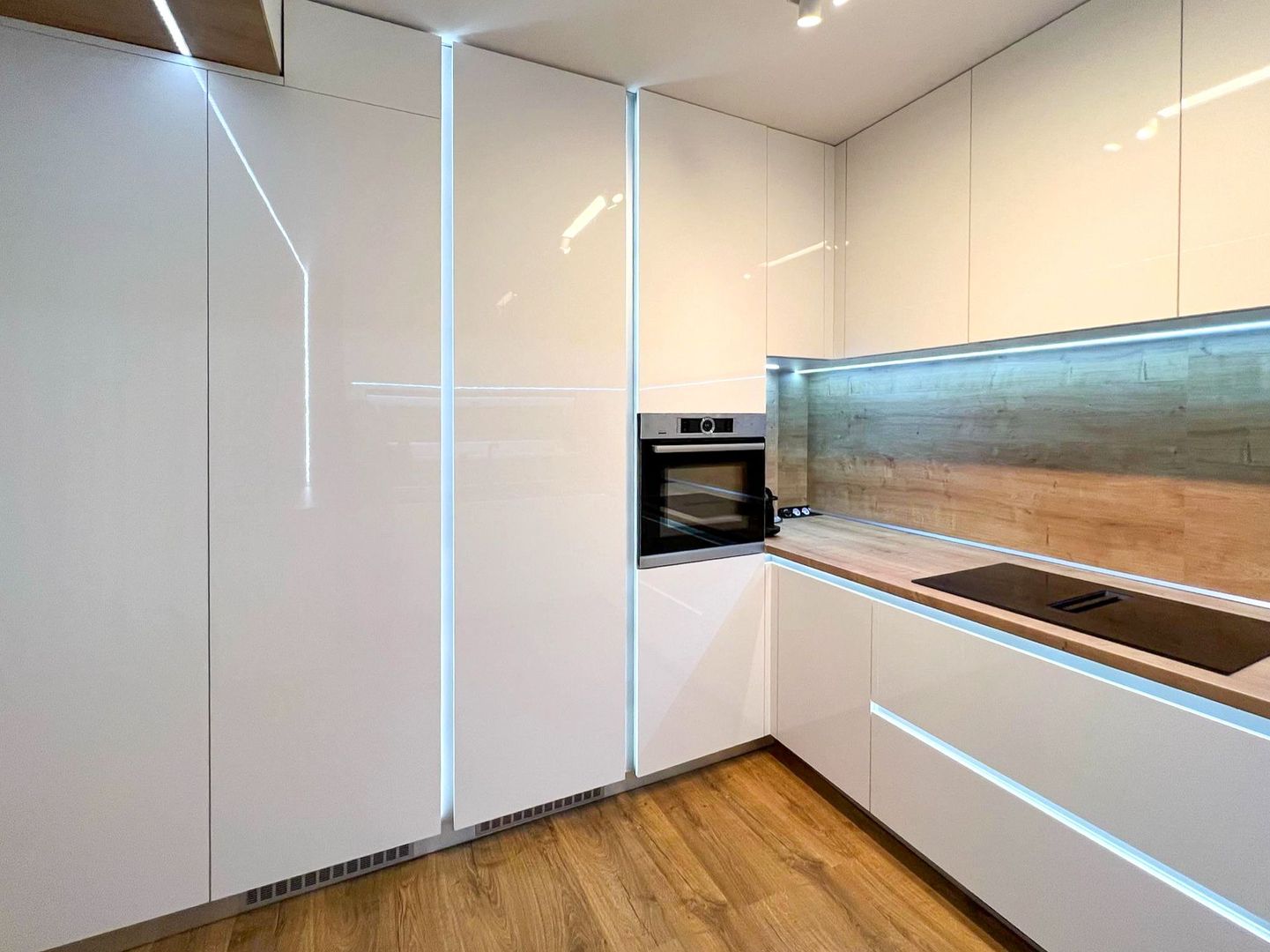 Vilă individuală premium SMART de vânzare. |  Lângă pădure și parc - Poză 8