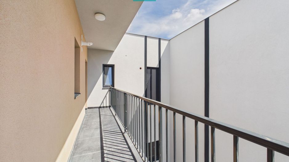 Apartament cu 2 camere, etajul 1, în Moşniţa Nouă - Poză 1
