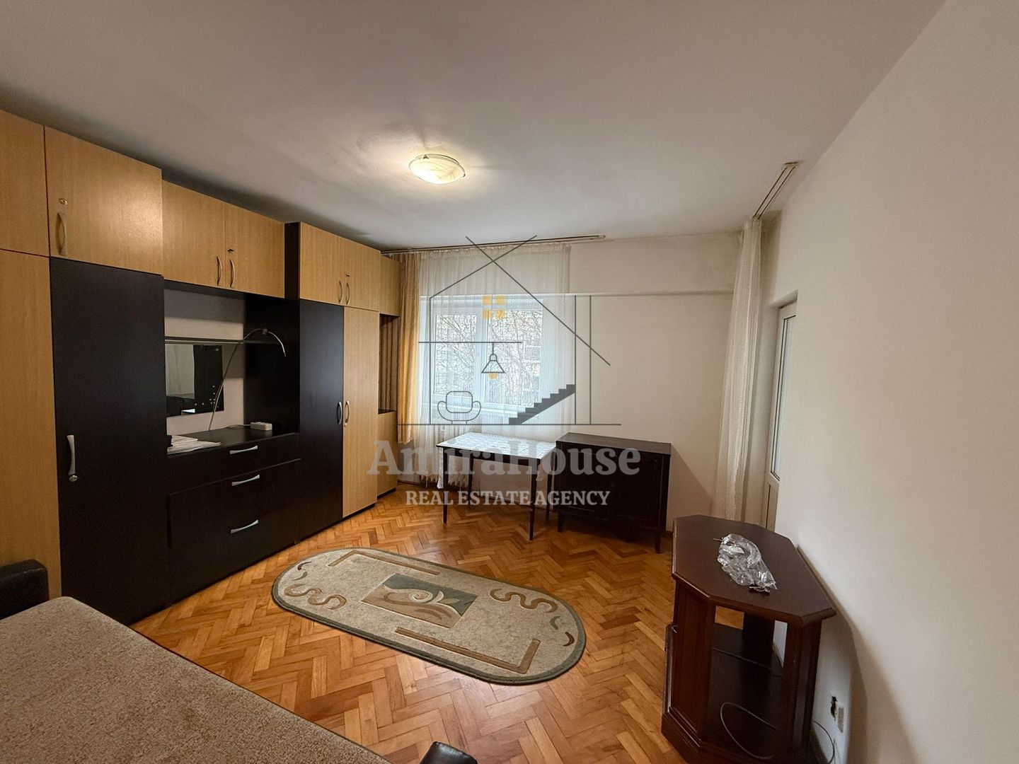 Garsoniera de inchiriat pet friendly zona Titulescu - Poză 1