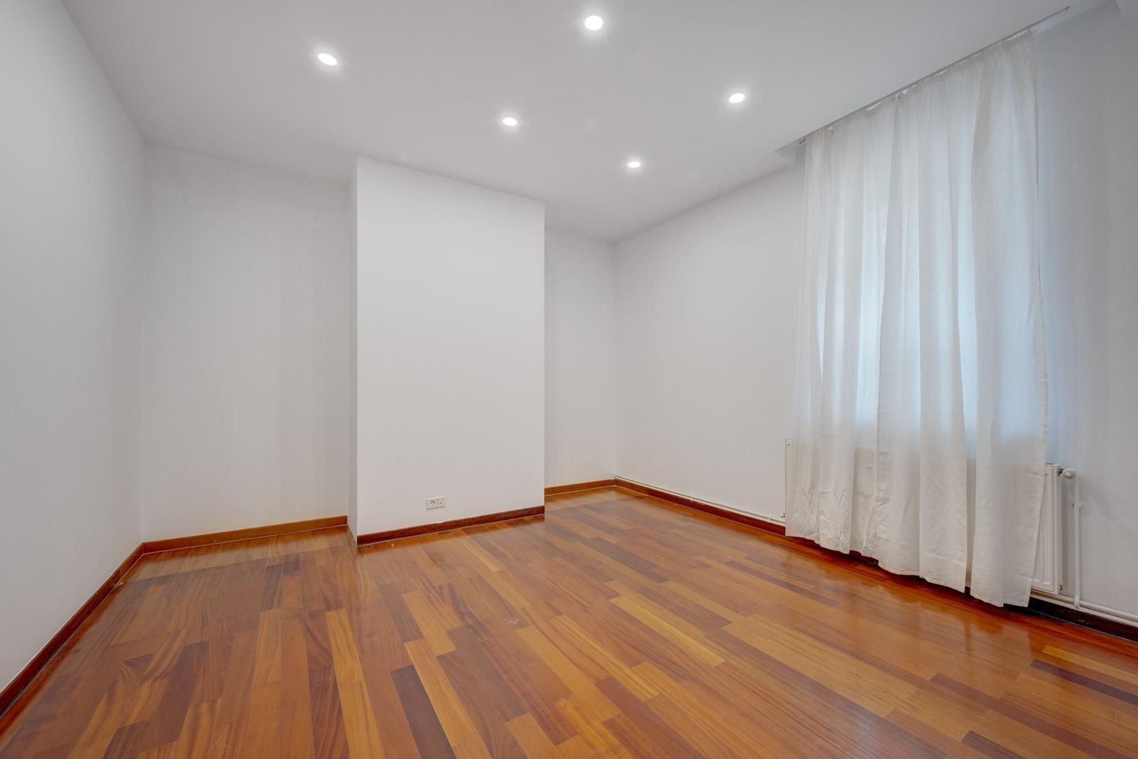 4 camere | Dante Alghieri | Primaverii | Lacul Bordei - Poză 8