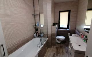 Casa moderna cu 4 camere, La  CHEIE in Poplaca - Poză 12