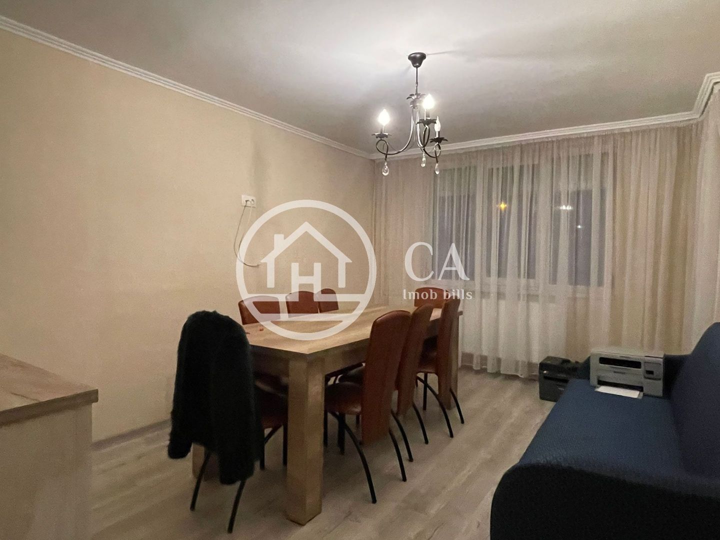Apartament de vânzare cu 2 camere în zona Rogerius, Oradea - Poză 3