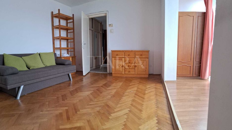 Vând Apartament 3 Camere, finisat clasic, personalizabil. - Poză 1