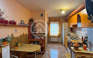Apartament de vânzare cu 3 camere tip PC  în zona Rogerius, Oradea - Poză 9