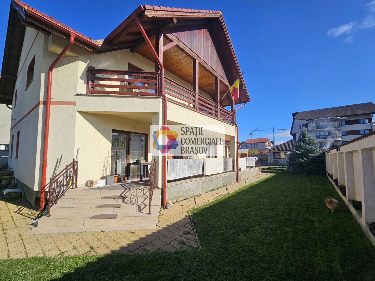 Casă individuala 5 camere de vânzare - zona Tractorul, Coresi - 270 mp - # plus - Poză 2