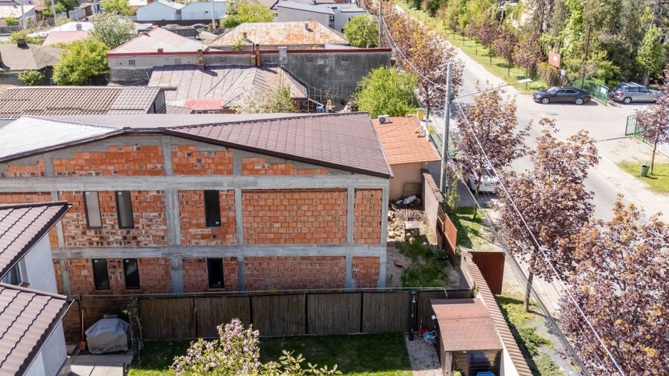 CASA DE VANZARE la rosu in Chitila | Strada Rudeni | UTILITATI - Poză 6
