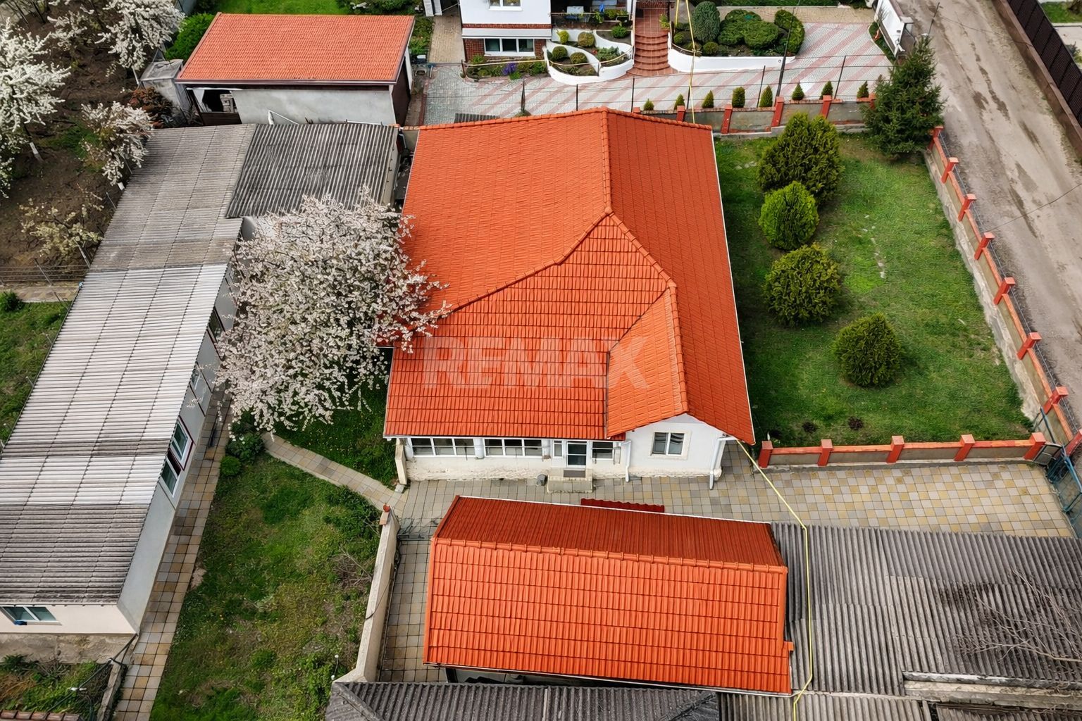 Casă de vânzare în Grătiesti, zonă nouă 🏡 - Poză 2