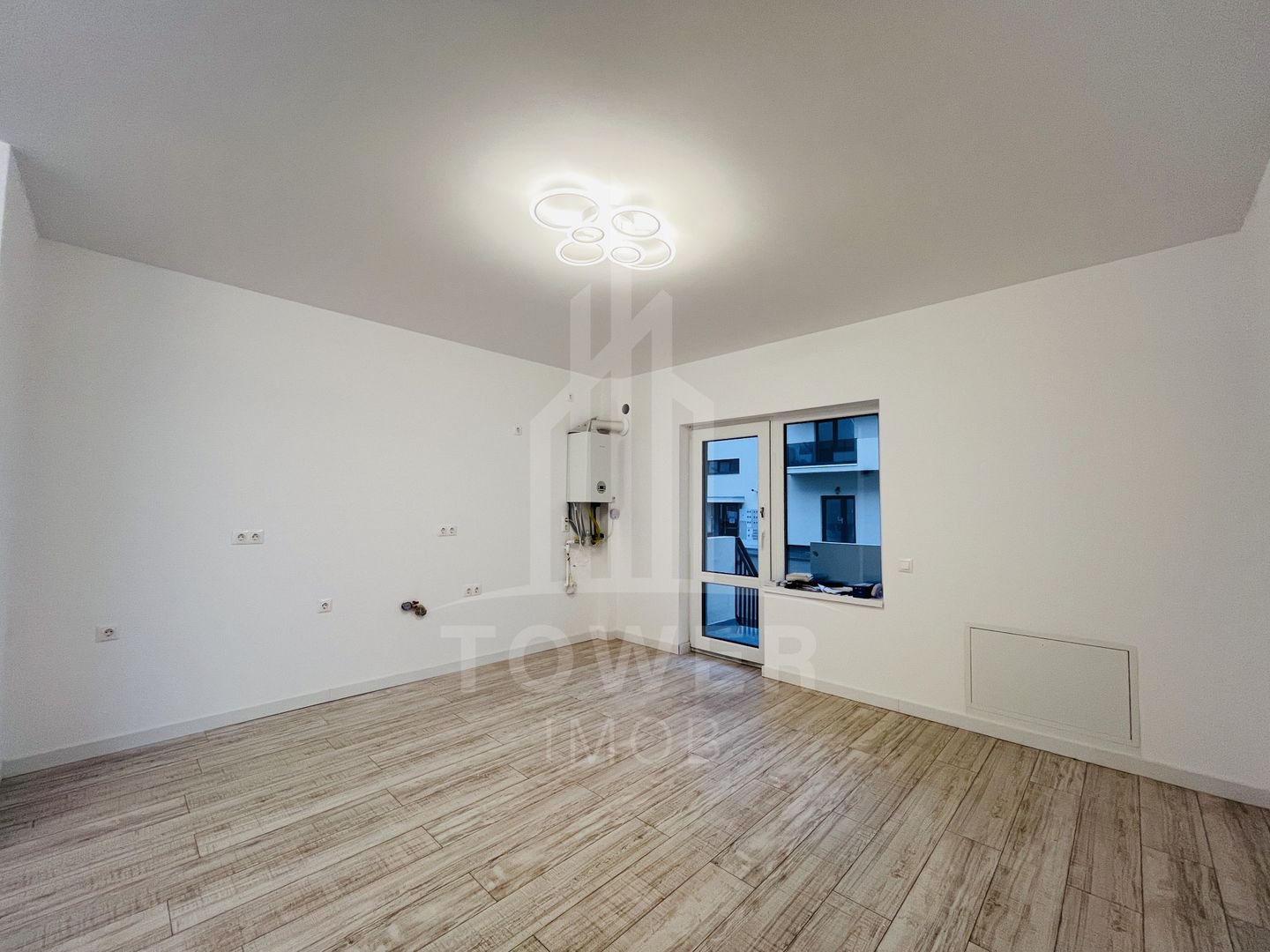 Apartament 3 camere la cheie - Poză 1