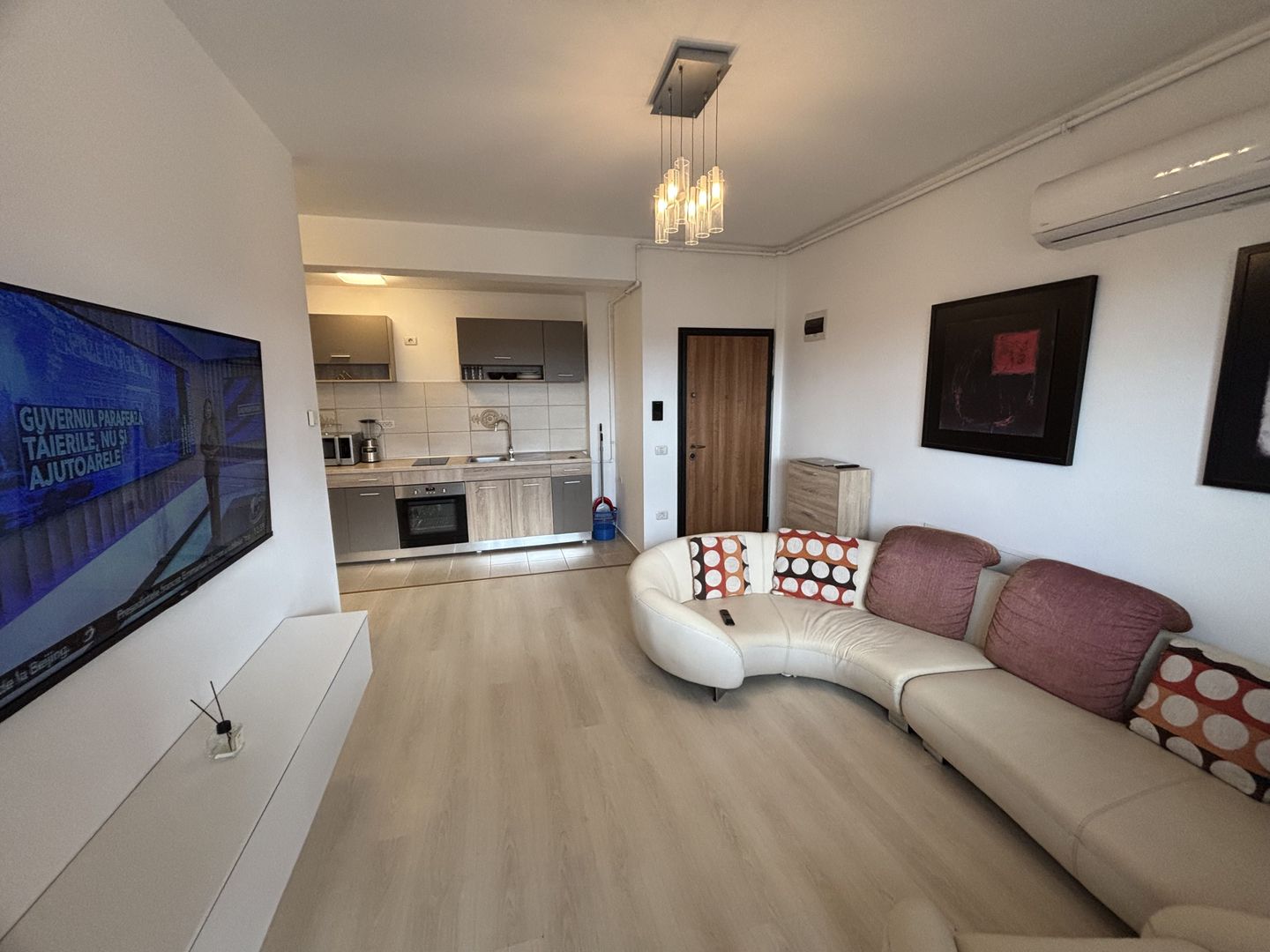 Apartament 2 camere de închiriat în Dumbravita - Poză 17