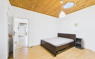 Casă / Vilă cocheta cu 3 camere - de vanzare - zona Basarab - Poză 19