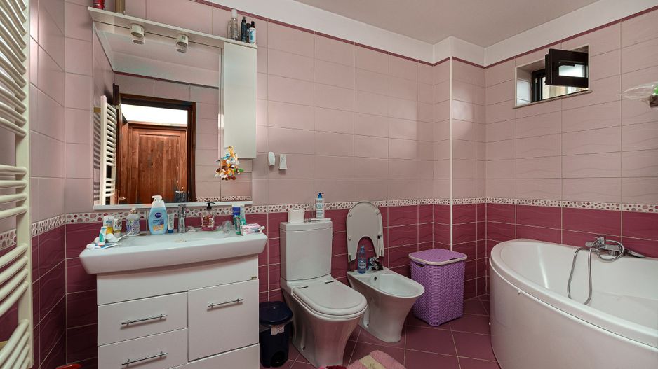 RAHOVA Salaj Vila 2007 S+P+1+M calitate superioara 370 mp - Poză 22