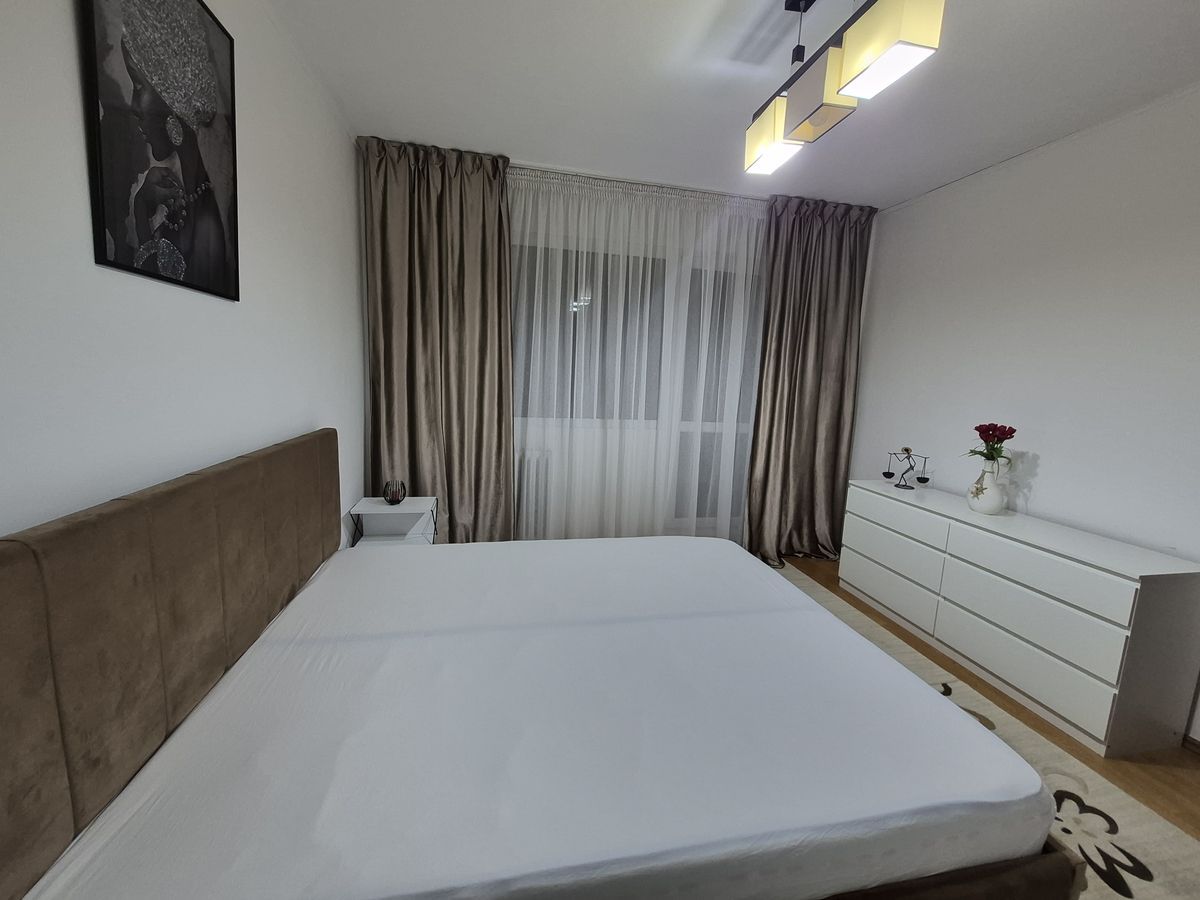 De inchiriat ap 3 camere+parcare, reabilitat, Rahova - Poză 7