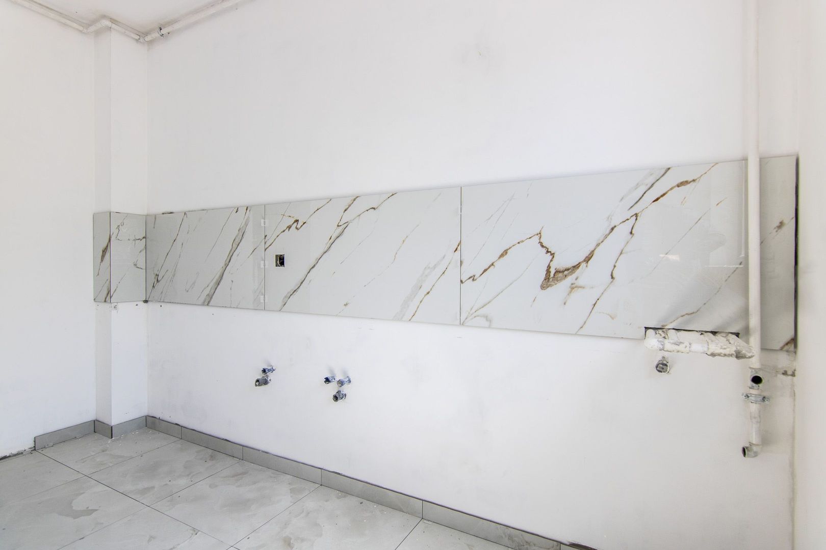 Apartament cu 2 Camere si 150 mp Curte Amenajata, la 5 minute de Metrou - Poză 6