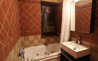 Apartament cu 3 camere de închiriat în zona Bucovinei - Poză 12