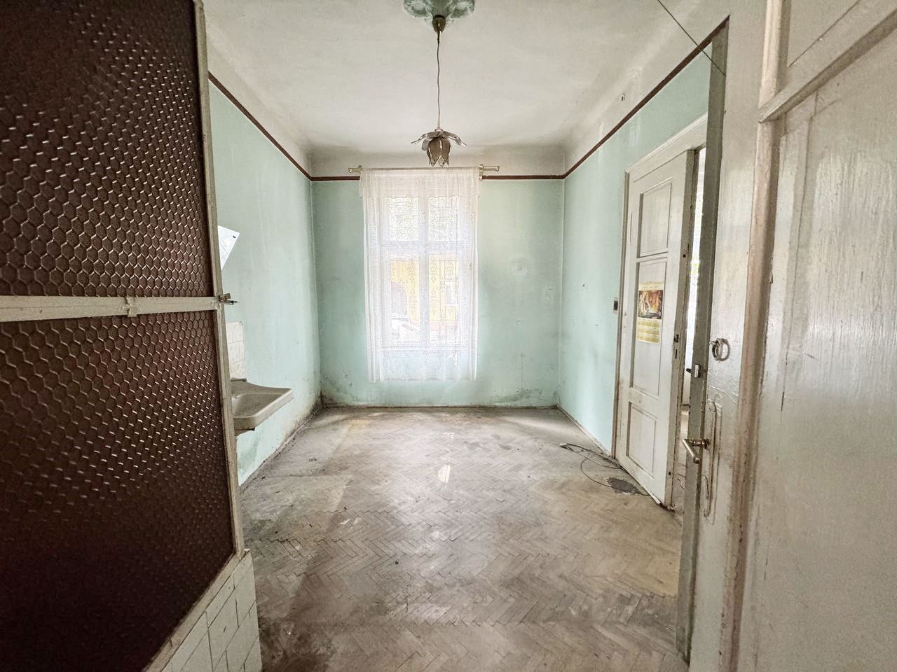 Apartament pretabil pentru birou/cabinet Strada Coșbuc. - Poză 6