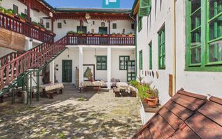 Pensiune 18 Camere cu Restaurant - Cetatea Oradea - Poză 11