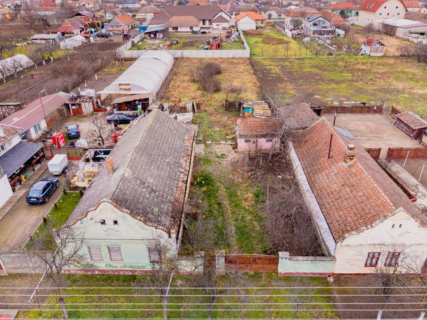 Casă bătrânească cu teren în Felnac - Poză 3