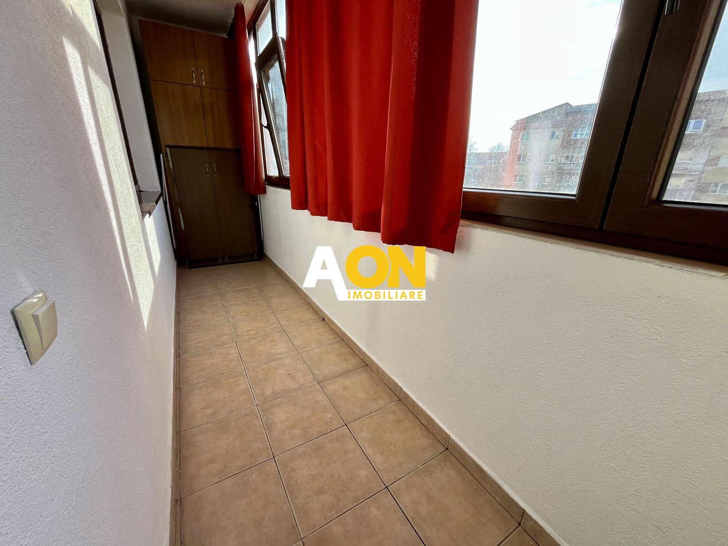 Apartament cu 2 Camere, Etaj 2, Zona Stadion - Poză 8