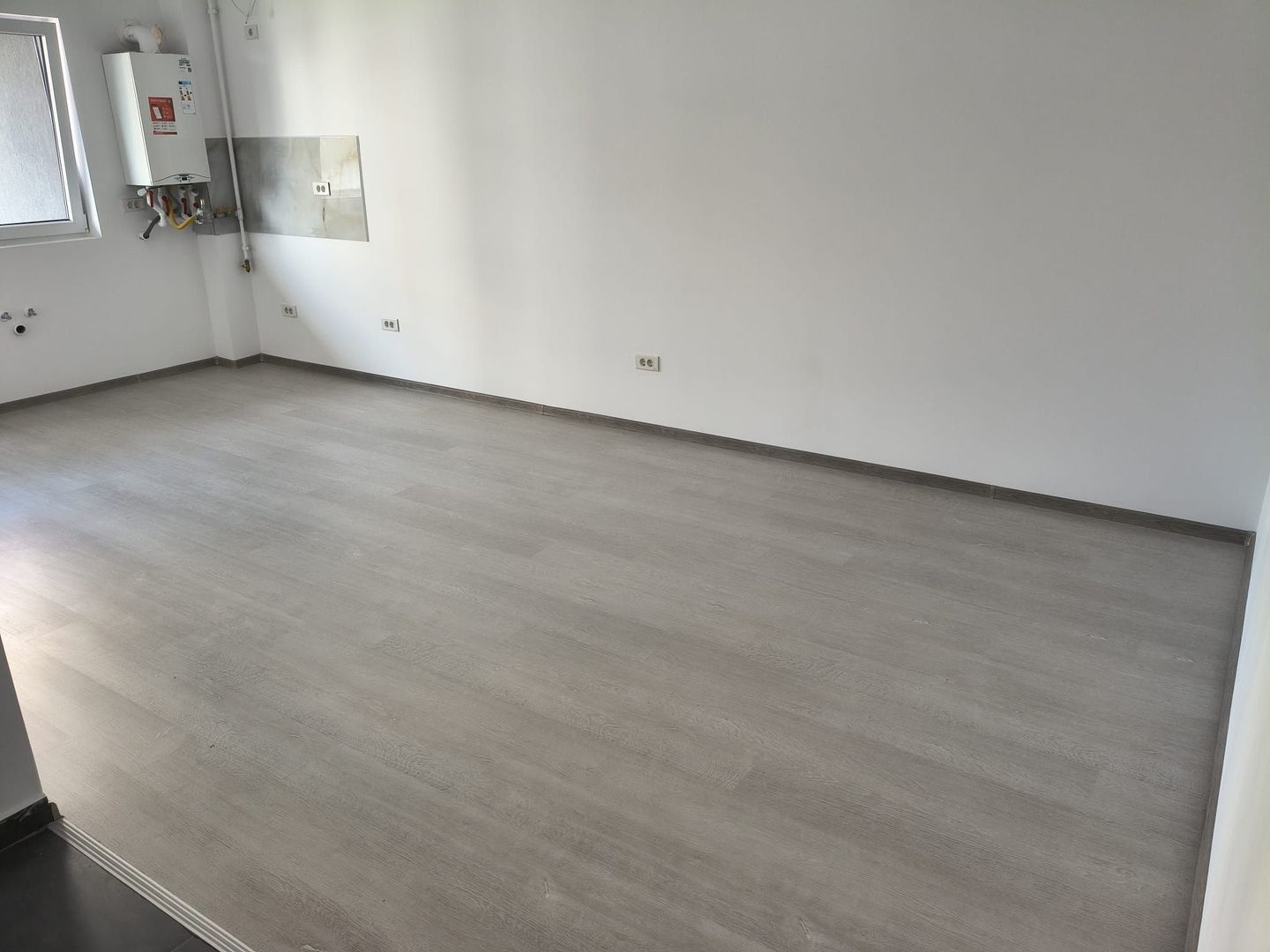 studio gata -2cam-55mp- la aprox. 15min metrou Leonida sau Berceni - Poză 1