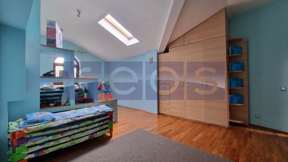 DE INCHIRIAT VILA  D+P+1+2 + CURTE | ZONA PARCUL CAROL - Poză 18