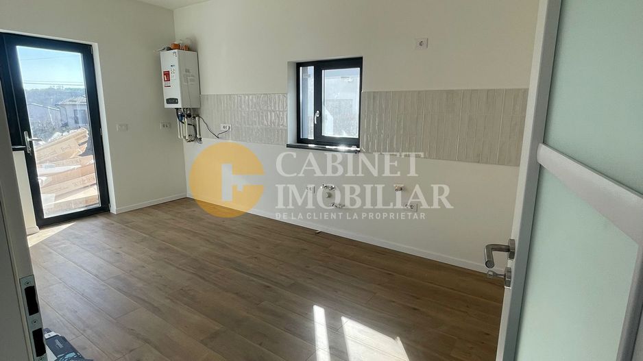 🏡 Vilă Tip Duplex modernă – Mutare imediată în Valea Adâncă - Zona 5 Drumuri - Poză 8