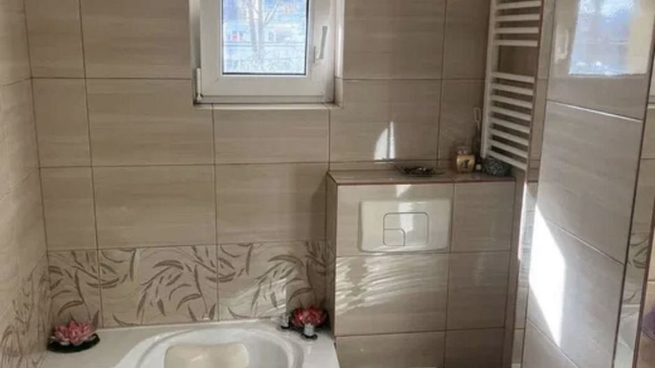 🏡 Apartament 3 camere de închiriat – spațios,luminos si bine amplasat - Poză 4