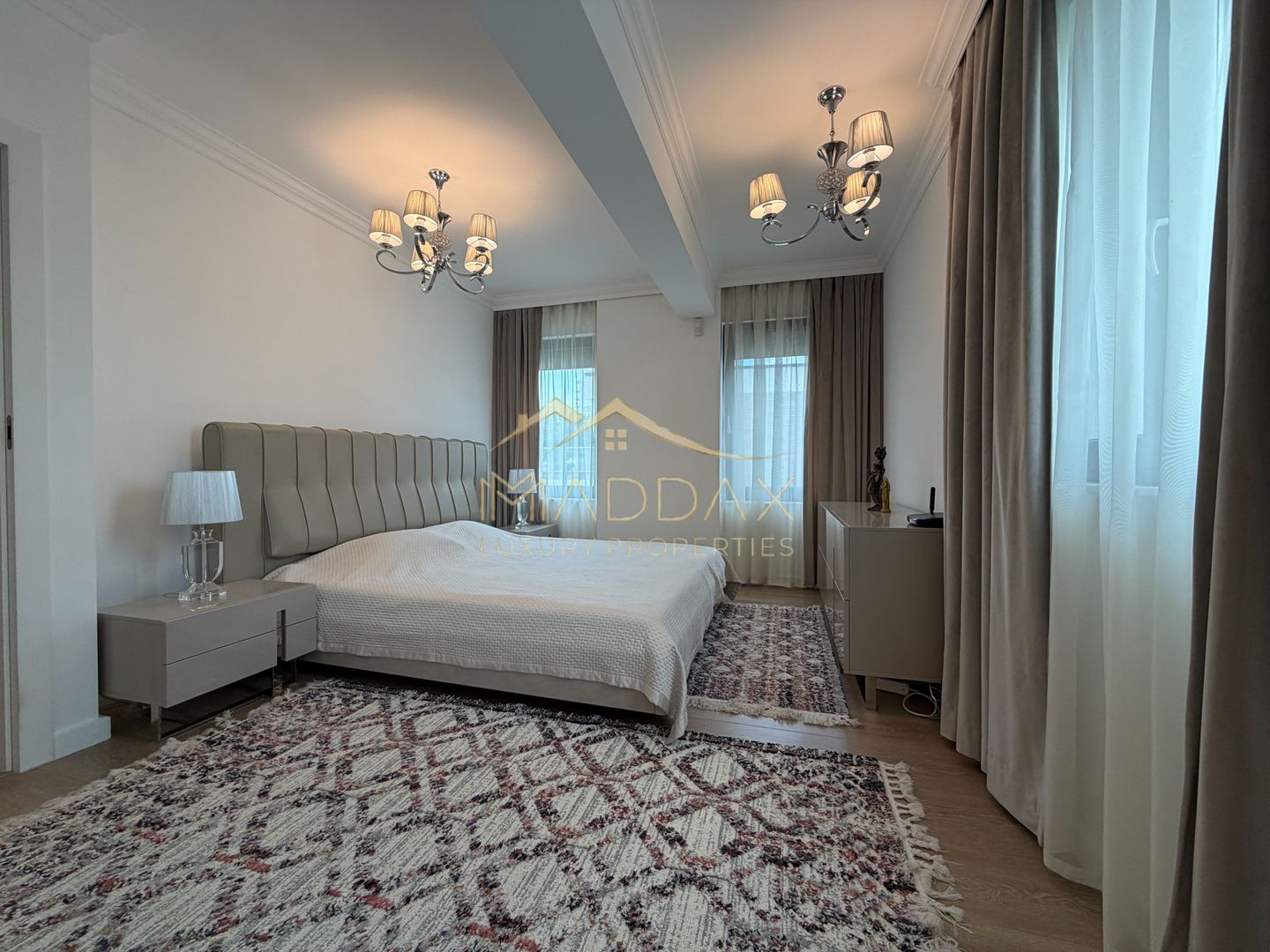 Apartament de tip Duplex 6 camere *250mp* + 2 Garaje // Herastrau - Poză 54
