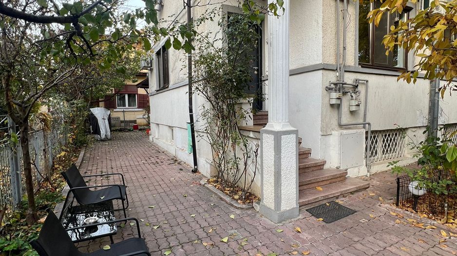 SPATIU DE BIROURI | ARCUL DE TRIUMF | MOBILAT | GRADINA CU TERASA - Poză 15