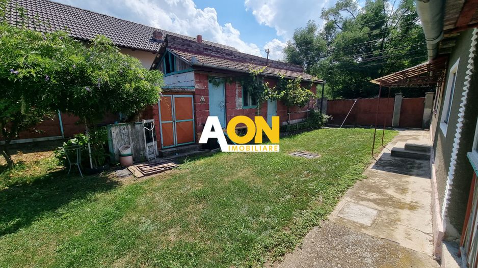 De vanzare casa 4 camere, 2150mp teren, Oarda de Sus - Poză 2