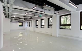 Spațiu modern de inchiriat destinat clinicilor sau companiilor - Poză 2