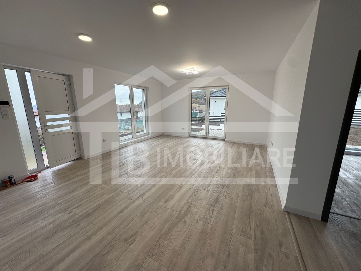 Casa cu 4 camere, 110 mp, Zona Unirii - Poză 2