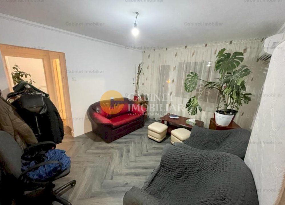 Apartament cu 3 camere - Etaj 1 - Bloc Fara Risc - Zona Podu Ros - Poză 2