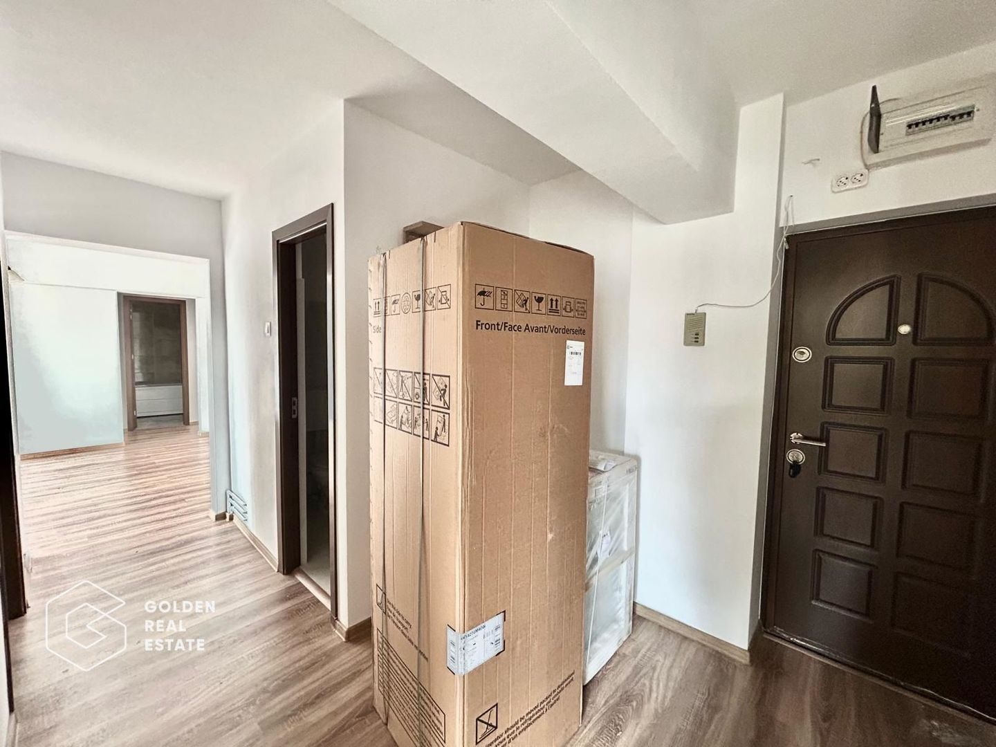 Apartament 3 camere, decomandat, zona Micalaca - Poză 10