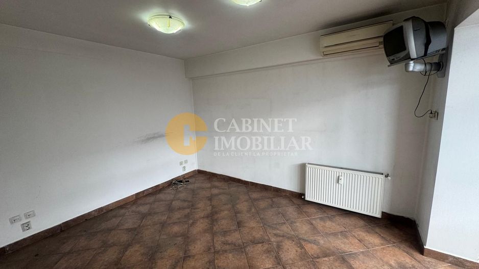 TUDOR VLADIMIRESCU - 2 CAMERE - ETAJUL 1 - DE RENOVAT - Poză 4