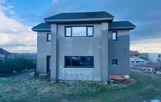 Casa individuala P+ M in Pischia cu teren 814mp