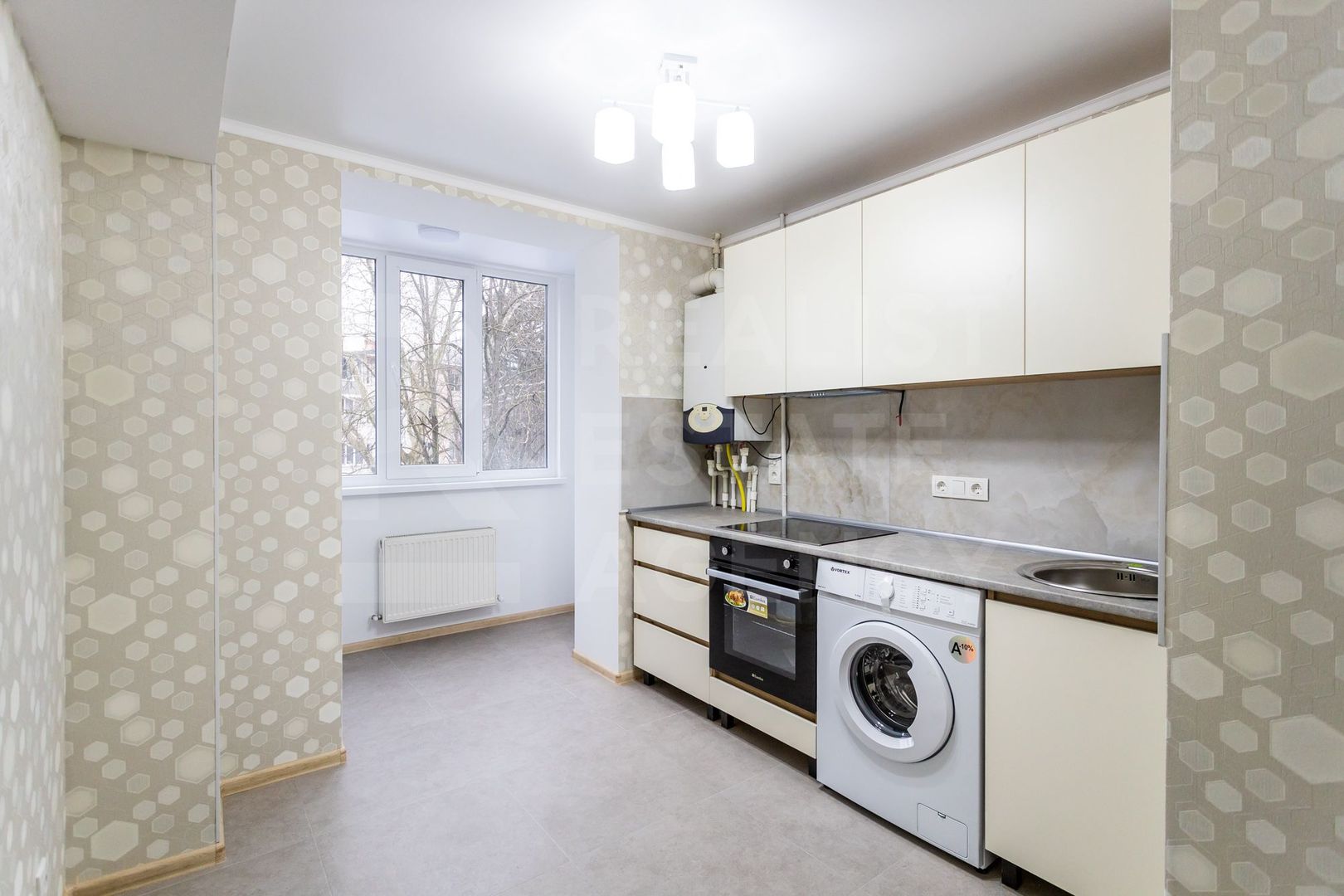 Vânzare, apartament, 2 camere, strada Florilor Rîșcani - Poză 1