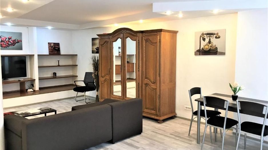 Apartament cu 3 camere zona ONIX, mobilat și utilat complet, 700 euro/luna - Poză 3