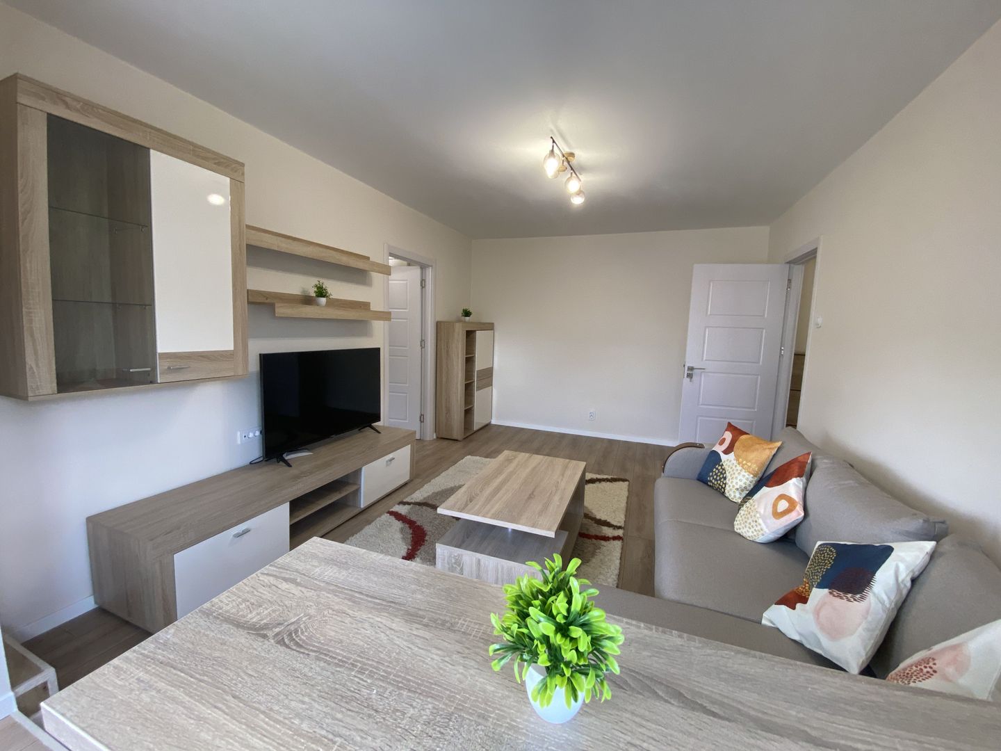 Apartament cu 2 camere in Gemenii, Bd Saturn - prima inchiriere - Poză 11