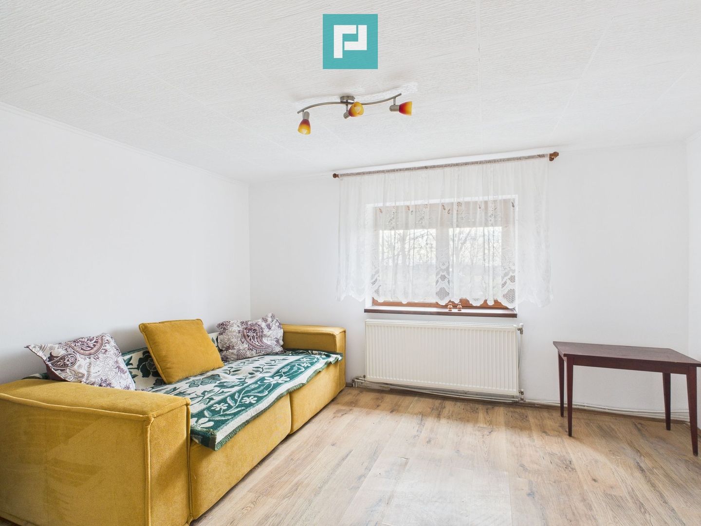 Casă cu teren 930 mp în Becicherecu Mic - Poză 11