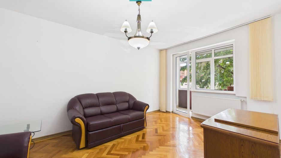Apartament cu 3 camere decomandat, Str. Horia - Poză 2
