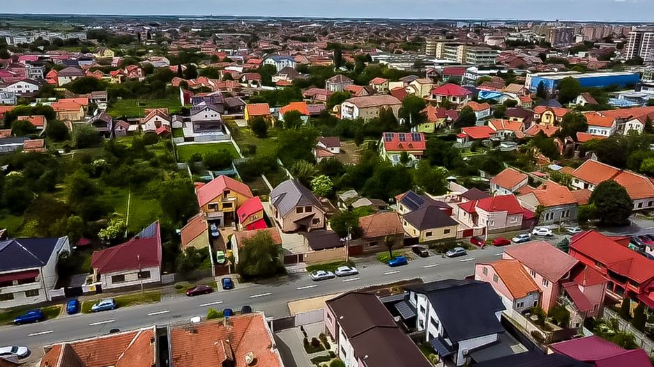 REZERVAT! Proprietate cu potențial major, Parneava, str. Oituz - Poză 6