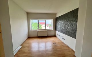 SPATIU CU MULTIPLE DESTINATII - Poză 5